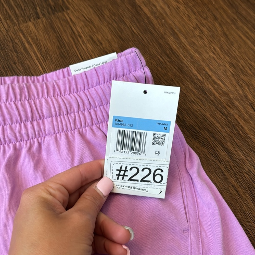 Girls Nike shorts - Picture 4 of 7